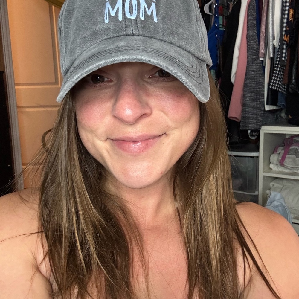 Gray 'Dog Mom' Cap - Picture 2 of 2